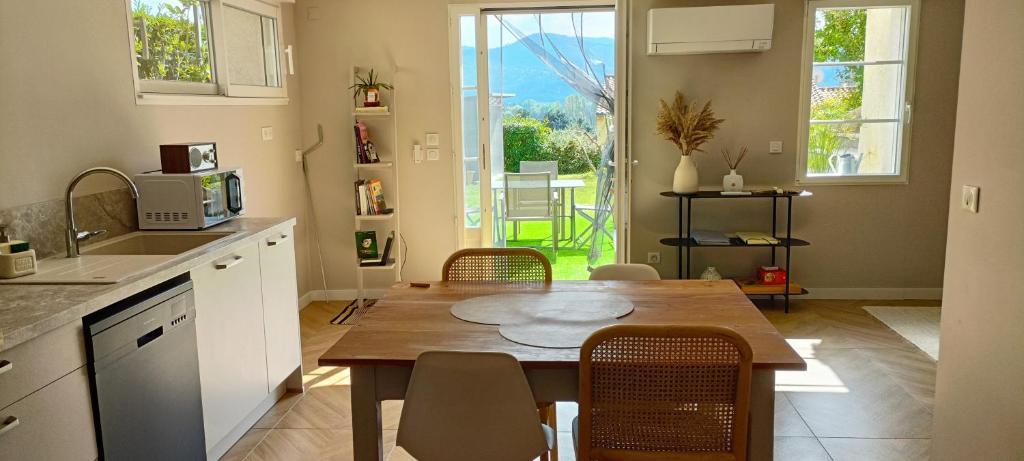Apartment Le Jardin De Nigelle , Bas De En Provence Mallemoisson